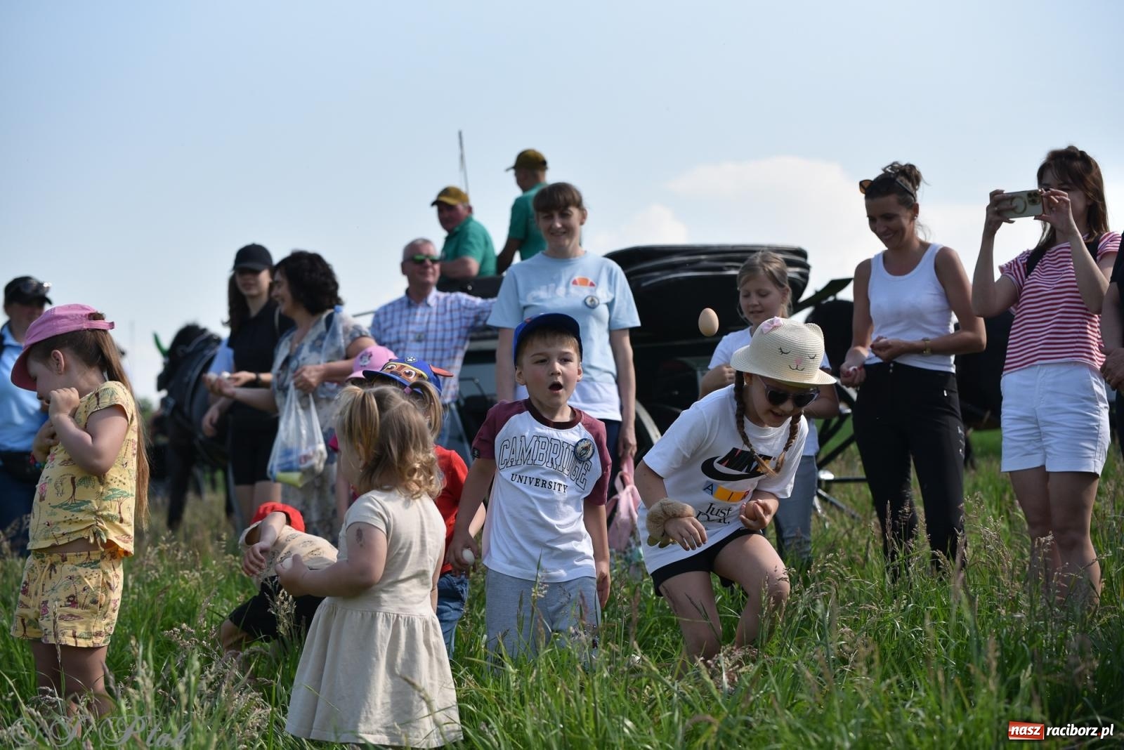 Zdjęcie w galerii na portalu naszraciborz.pl: Na pamiątkę wielkiego gradobicia. 147. procesja w Pogrzebieniu [FOTO i WIDEO] wiadomości z regionu