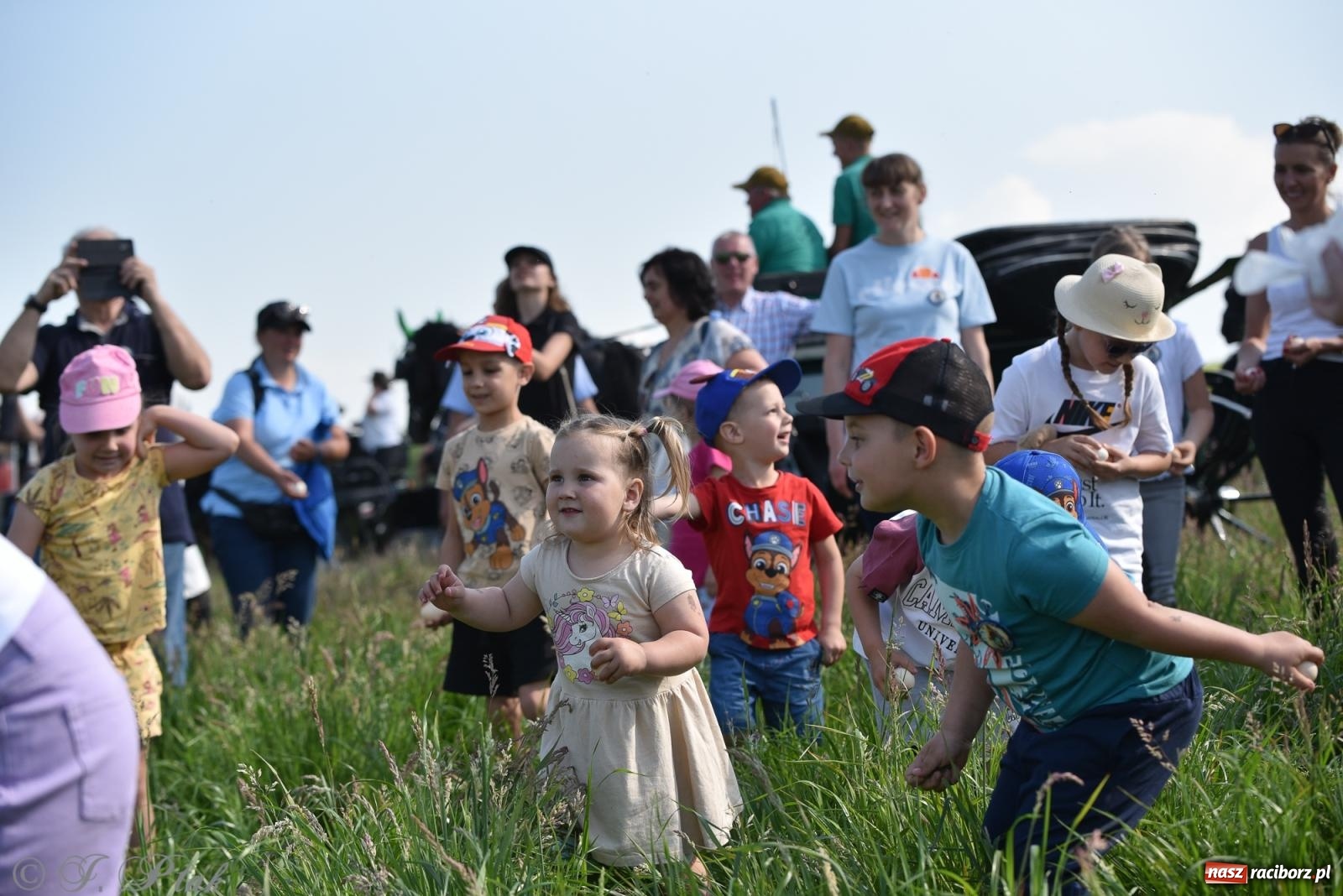 Zdjęcie w galerii na portalu naszraciborz.pl: Na pamiątkę wielkiego gradobicia. 147. procesja w Pogrzebieniu [FOTO i WIDEO] wiadomości z regionu