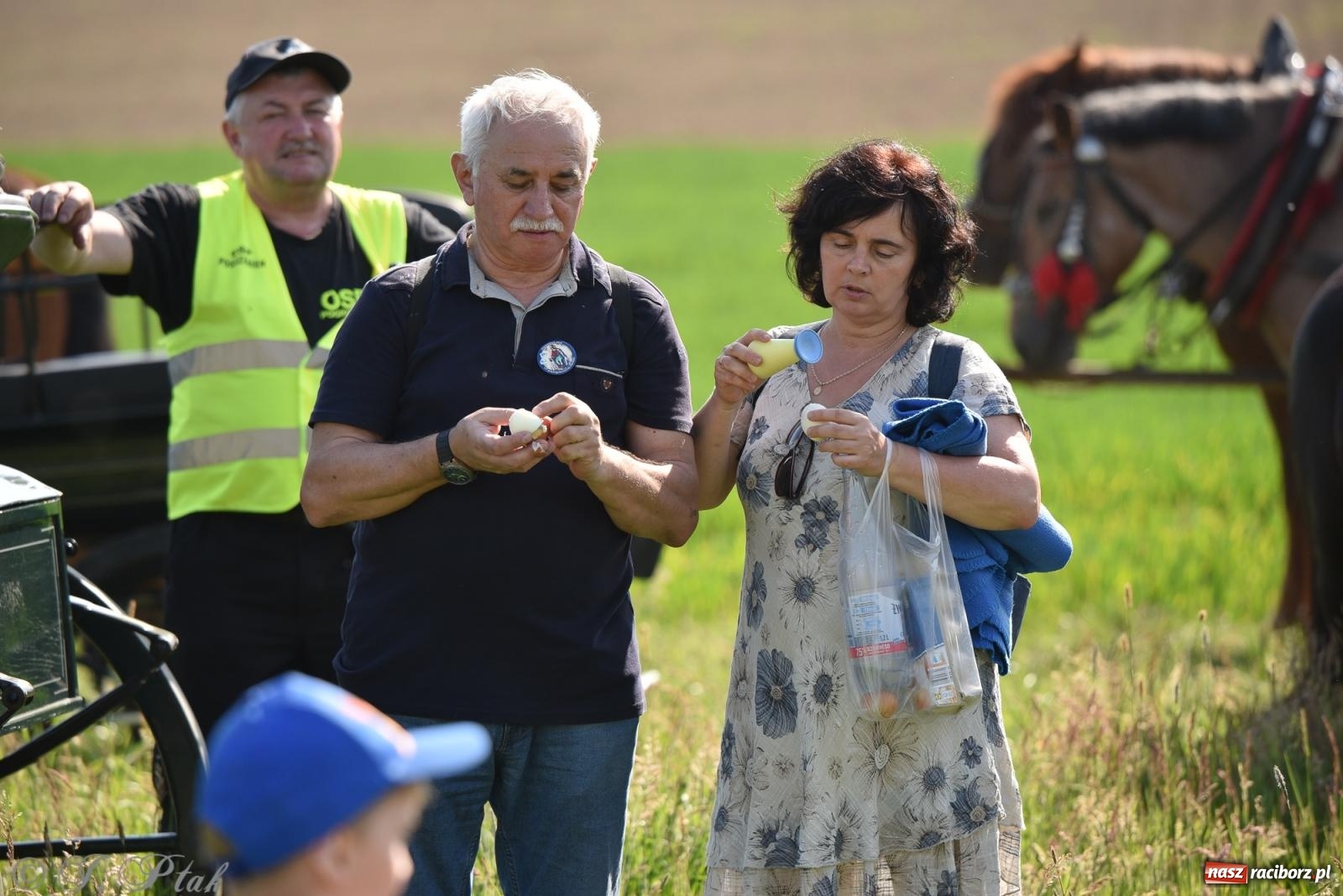 Zdjęcie w galerii na portalu naszraciborz.pl: Na pamiątkę wielkiego gradobicia. 147. procesja w Pogrzebieniu [FOTO i WIDEO] wiadomości z regionu