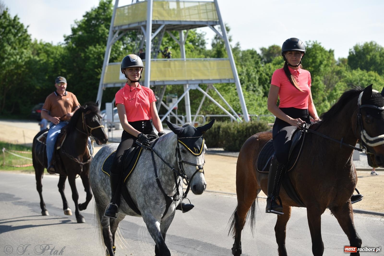 Zdjęcie w galerii na portalu naszraciborz.pl: Na pamiątkę wielkiego gradobicia. 147. procesja w Pogrzebieniu [FOTO i WIDEO] wiadomości z regionu