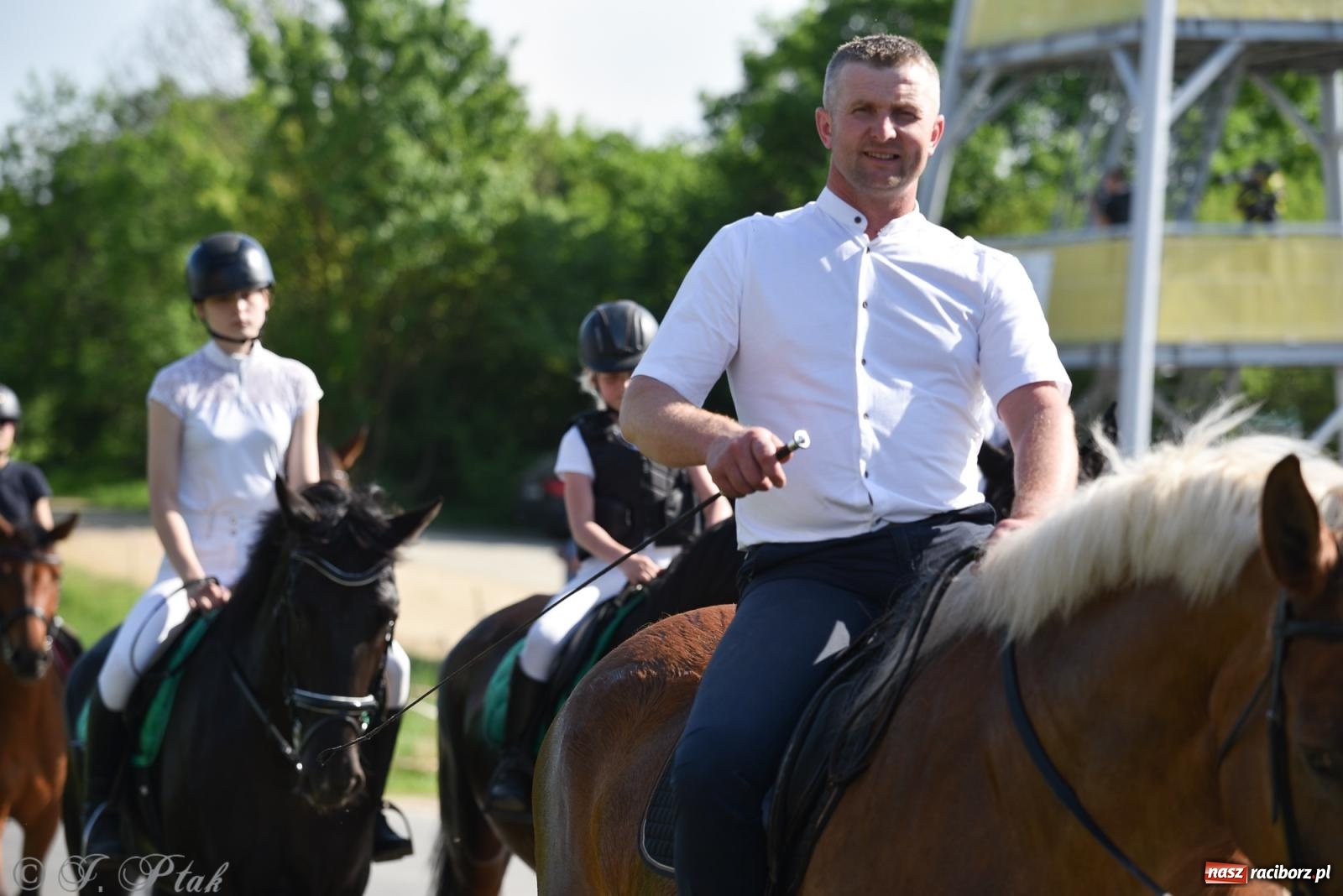 Zdjęcie w galerii na portalu naszraciborz.pl: Na pamiątkę wielkiego gradobicia. 147. procesja w Pogrzebieniu [FOTO i WIDEO] wiadomości z regionu
