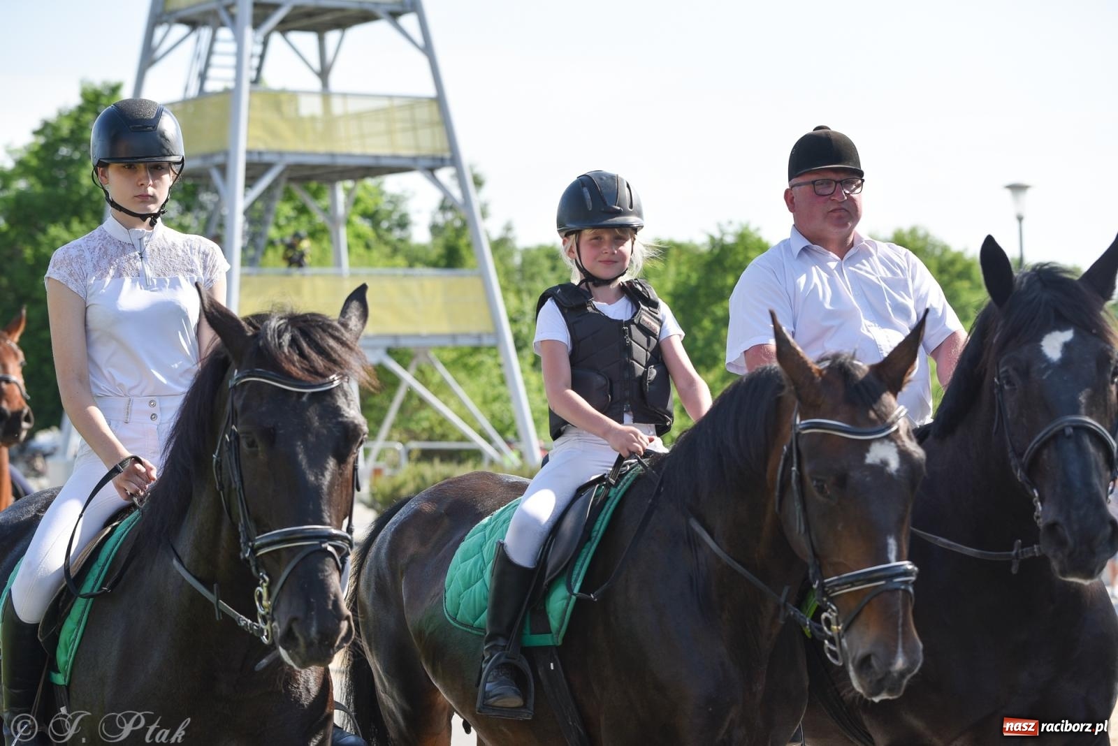 Zdjęcie w galerii na portalu naszraciborz.pl: Na pamiątkę wielkiego gradobicia. 147. procesja w Pogrzebieniu [FOTO i WIDEO] wiadomości z regionu