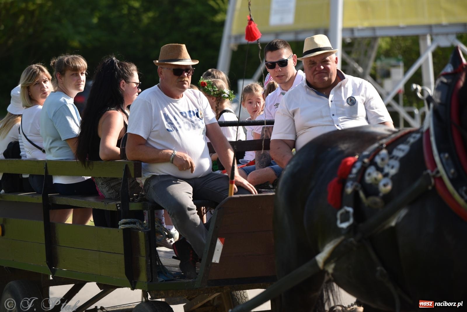 Zdjęcie w galerii na portalu naszraciborz.pl: Na pamiątkę wielkiego gradobicia. 147. procesja w Pogrzebieniu [FOTO i WIDEO] wiadomości z regionu