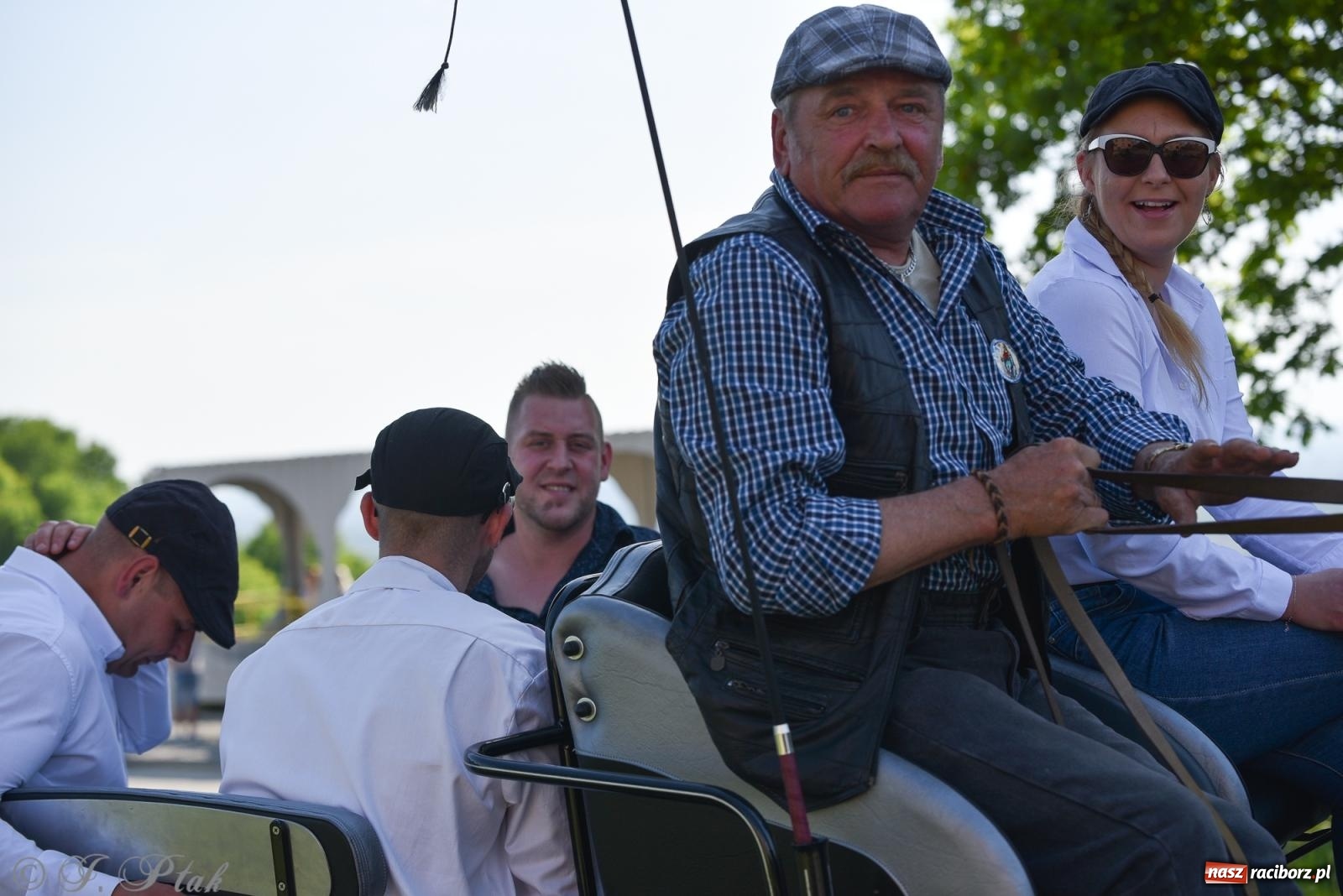 Zdjęcie w galerii na portalu naszraciborz.pl: Na pamiątkę wielkiego gradobicia. 147. procesja w Pogrzebieniu [FOTO i WIDEO] wiadomości z regionu