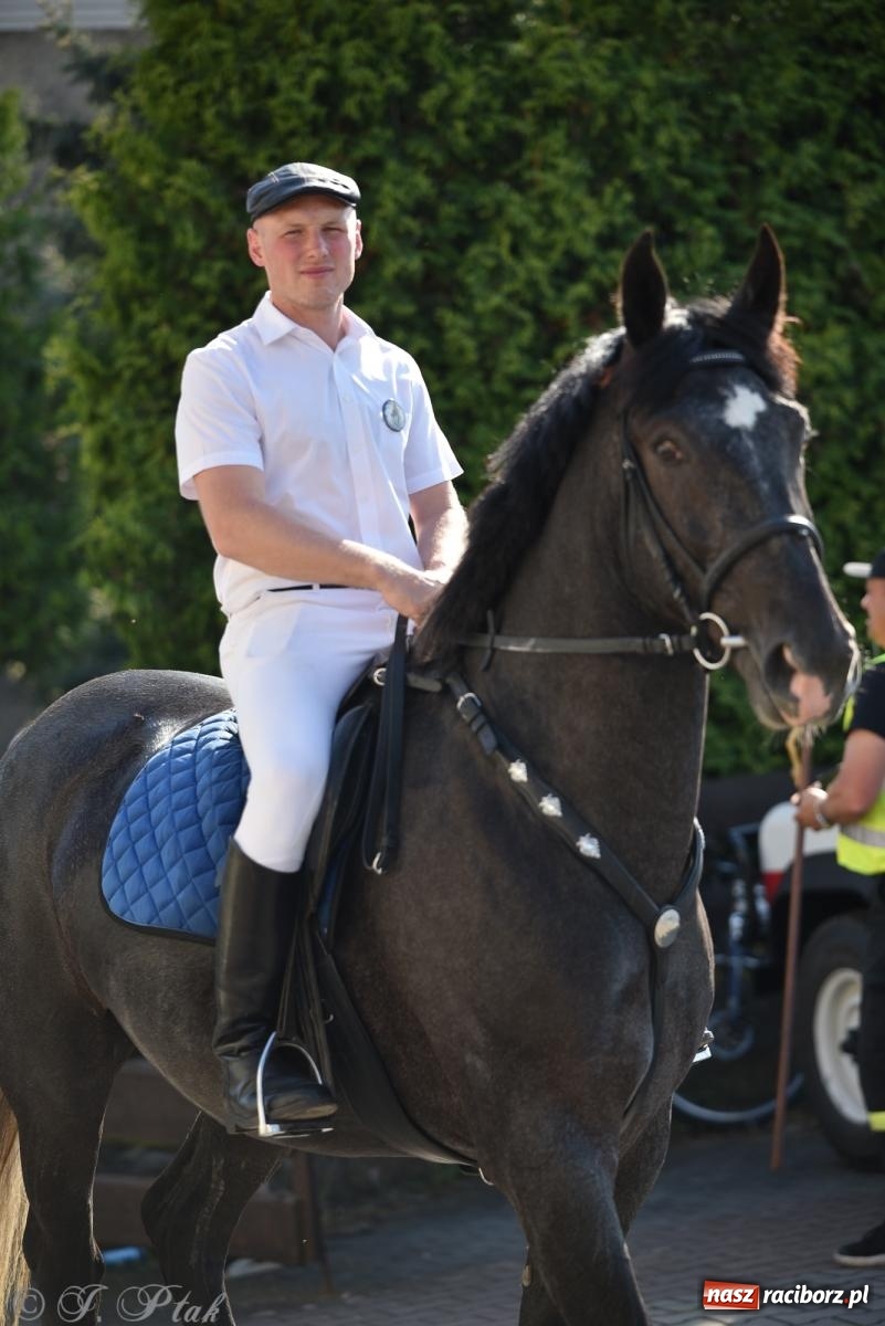 Zdjęcie w galerii na portalu naszraciborz.pl: Na pamiątkę wielkiego gradobicia. 147. procesja w Pogrzebieniu [FOTO i WIDEO] wiadomości z regionu