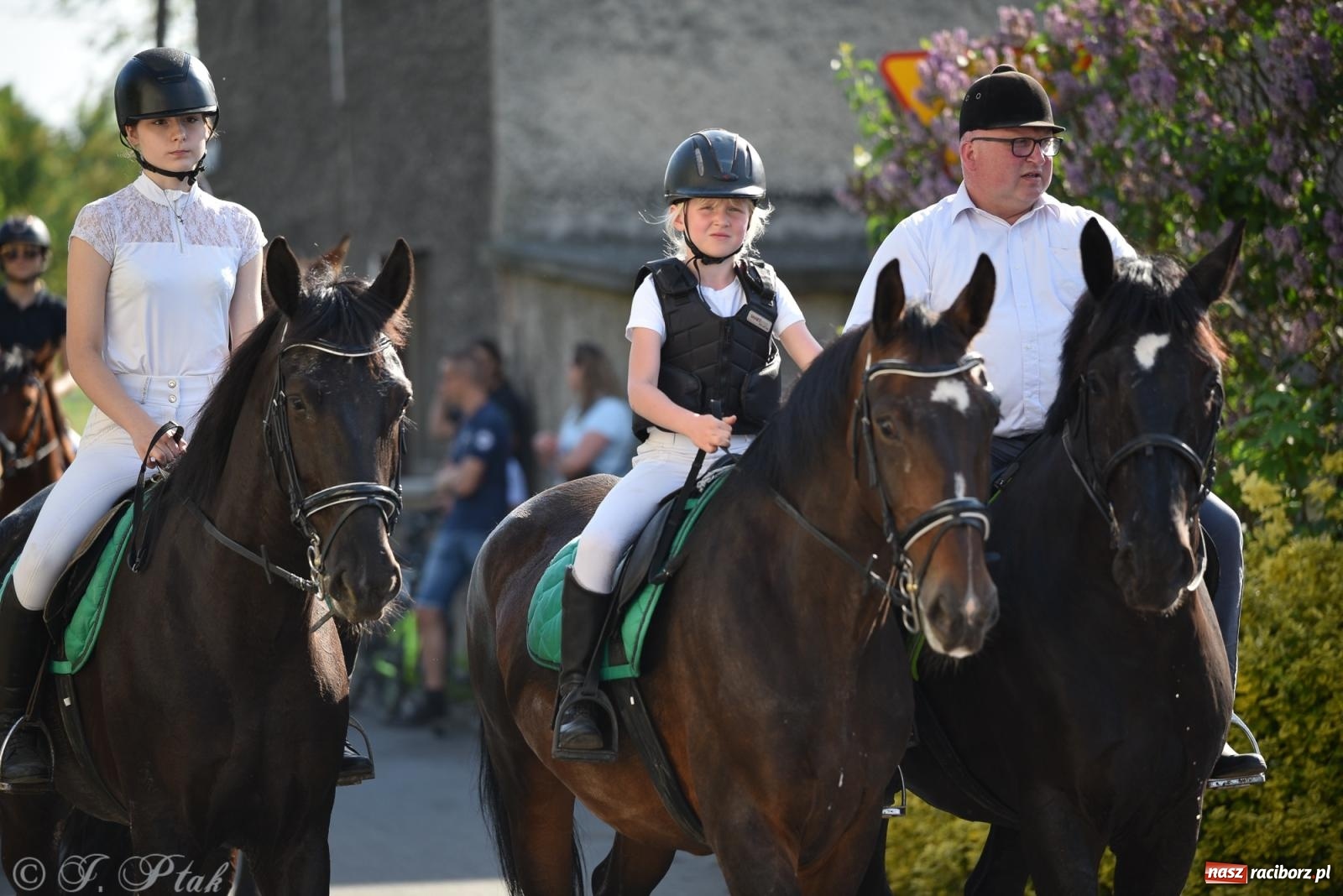 Zdjęcie w galerii na portalu naszraciborz.pl: Na pamiątkę wielkiego gradobicia. 147. procesja w Pogrzebieniu [FOTO i WIDEO] wiadomości z regionu