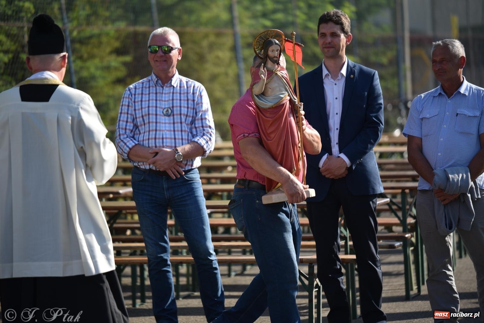 Zdjęcie w galerii na portalu naszraciborz.pl: Na pamiątkę wielkiego gradobicia. 147. procesja w Pogrzebieniu [FOTO i WIDEO] wiadomości z regionu