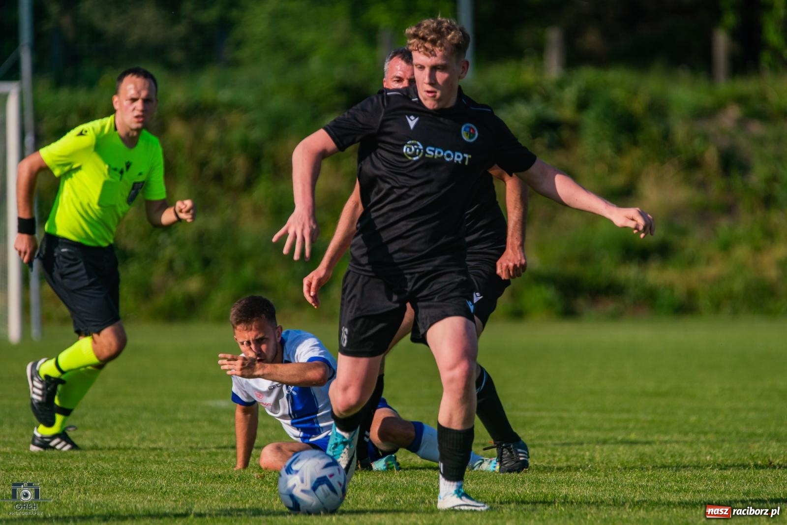 Zdjęcie w galerii na portalu naszraciborz.pl: Unia wróciła na Srebrną. Derbowa potyczka trzymała w napięciu [FOTO] wiadomości z regionu