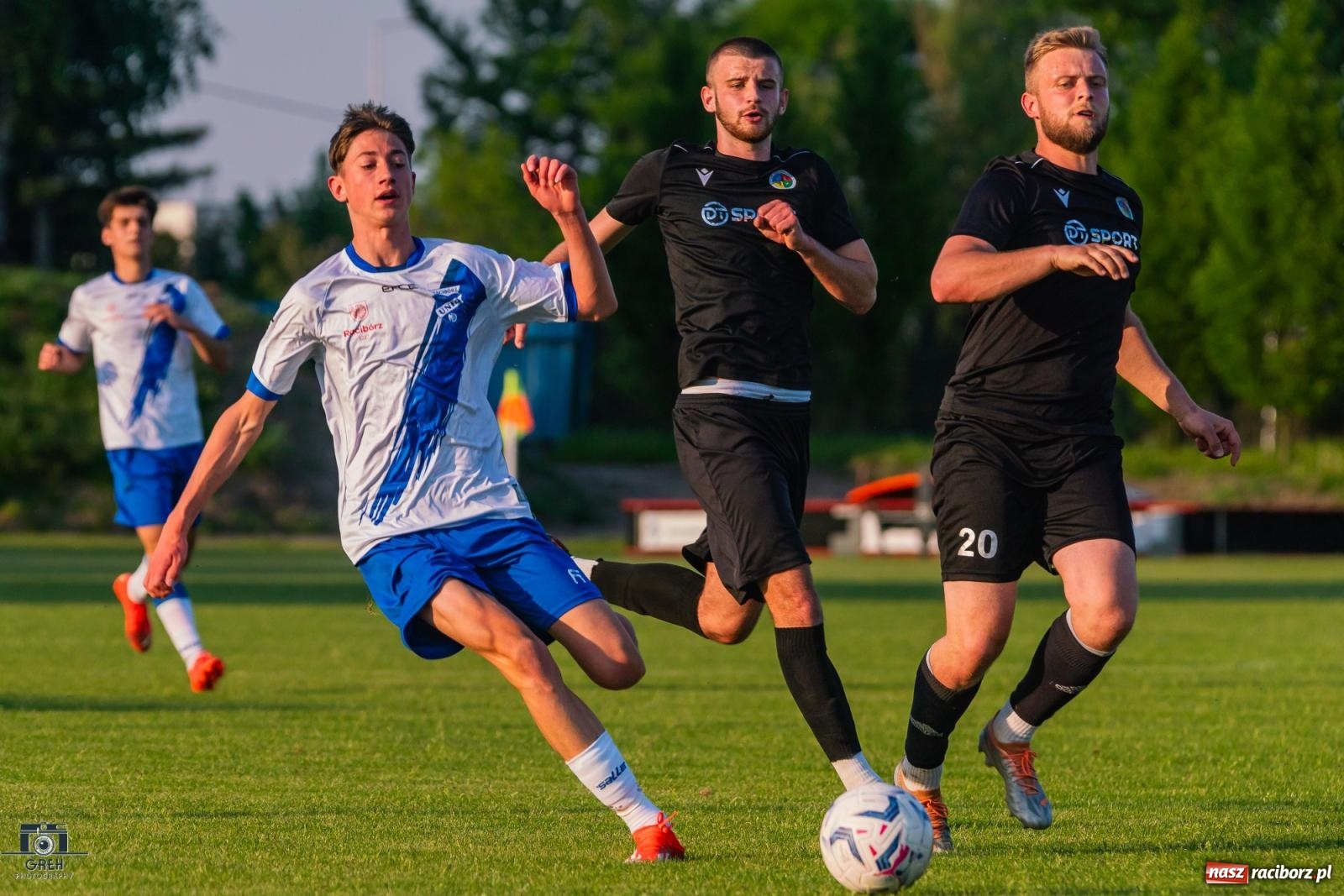 Zdjęcie w galerii na portalu naszraciborz.pl: Unia wróciła na Srebrną. Derbowa potyczka trzymała w napięciu [FOTO] wiadomości z regionu