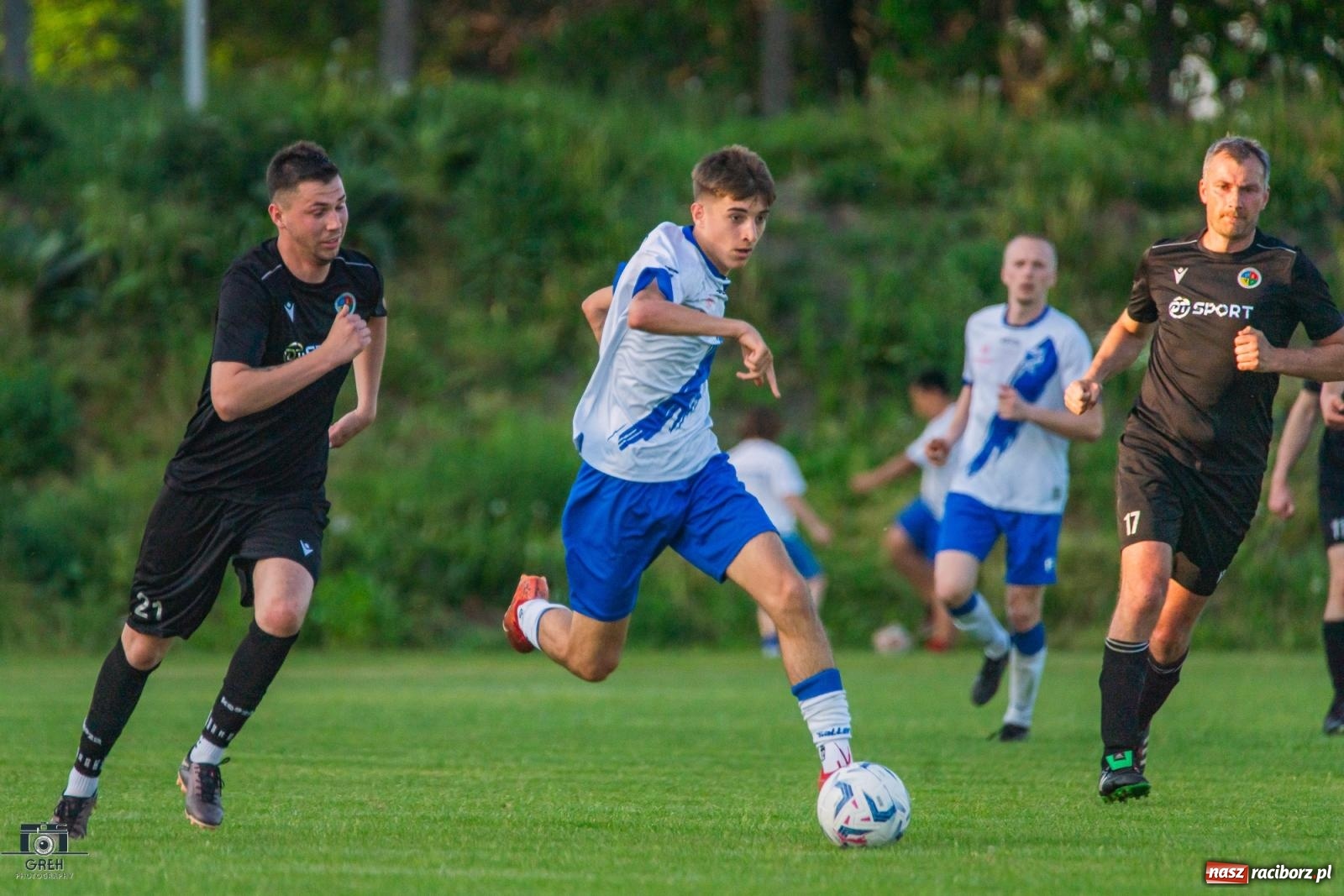 Zdjęcie w galerii na portalu naszraciborz.pl: Unia wróciła na Srebrną. Derbowa potyczka trzymała w napięciu [FOTO] wiadomości z regionu