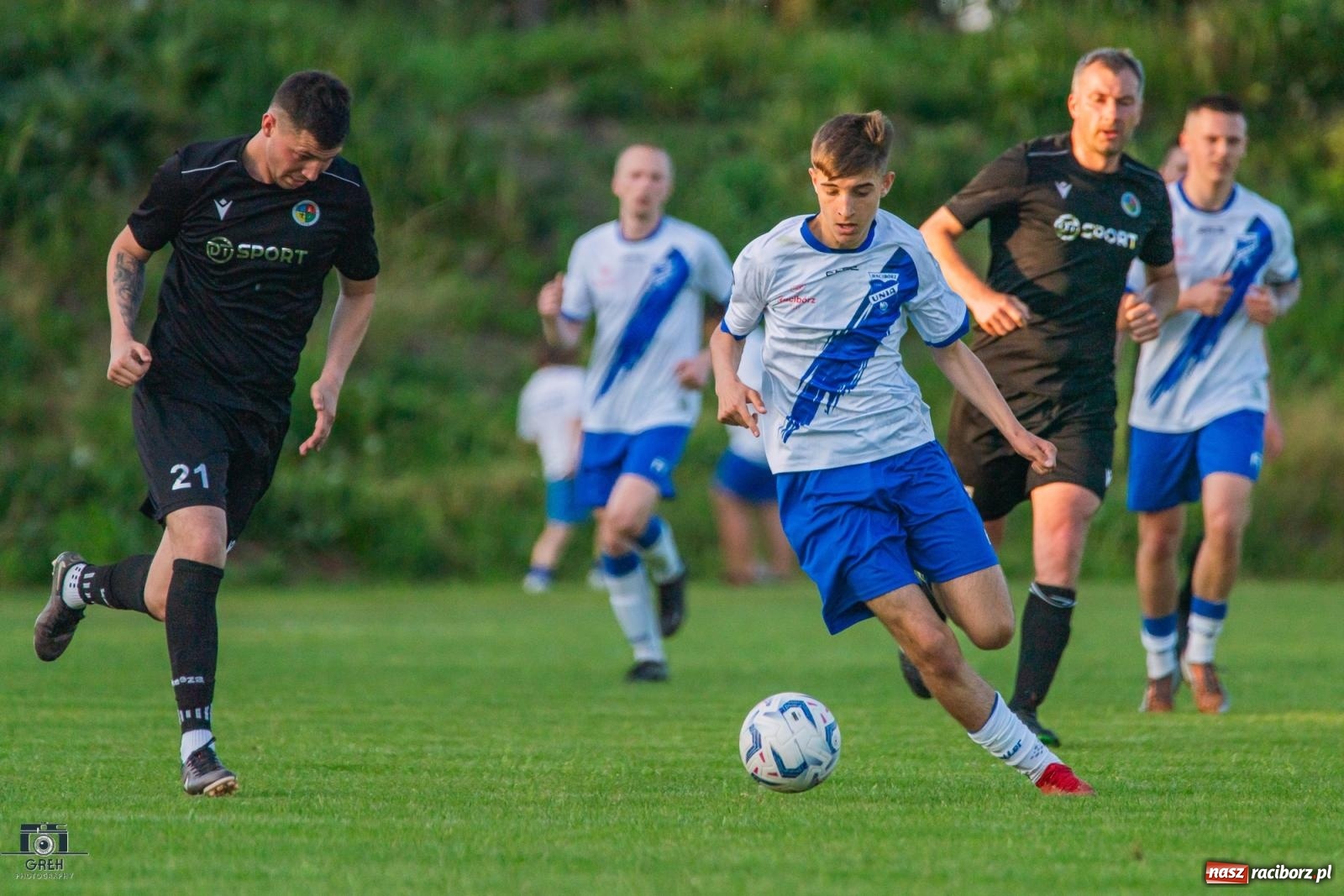 Zdjęcie w galerii na portalu naszraciborz.pl: Unia wróciła na Srebrną. Derbowa potyczka trzymała w napięciu [FOTO] wiadomości z regionu