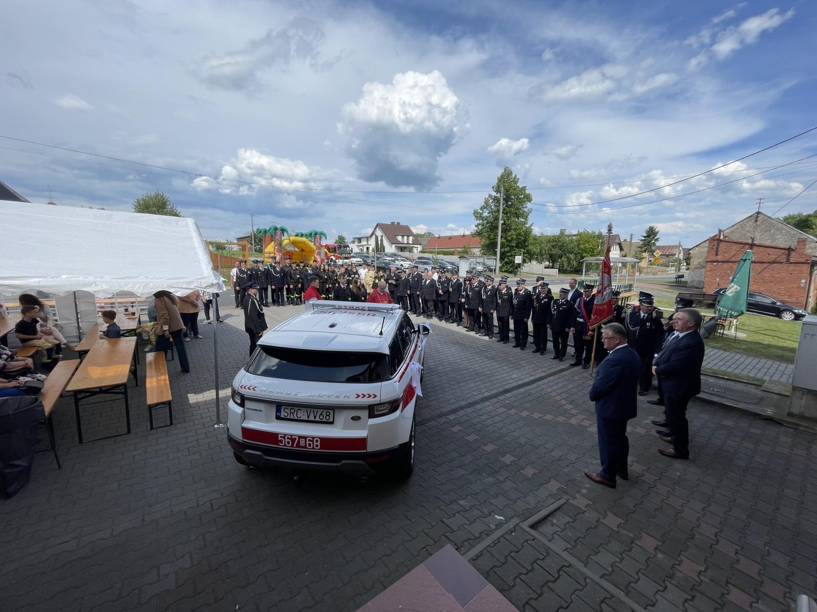 Zdjęcie w galerii na portalu naszraciborz.pl: Obchody św. Floriana i nowy samochód w OSP Bieńkowice wiadomości z regionu