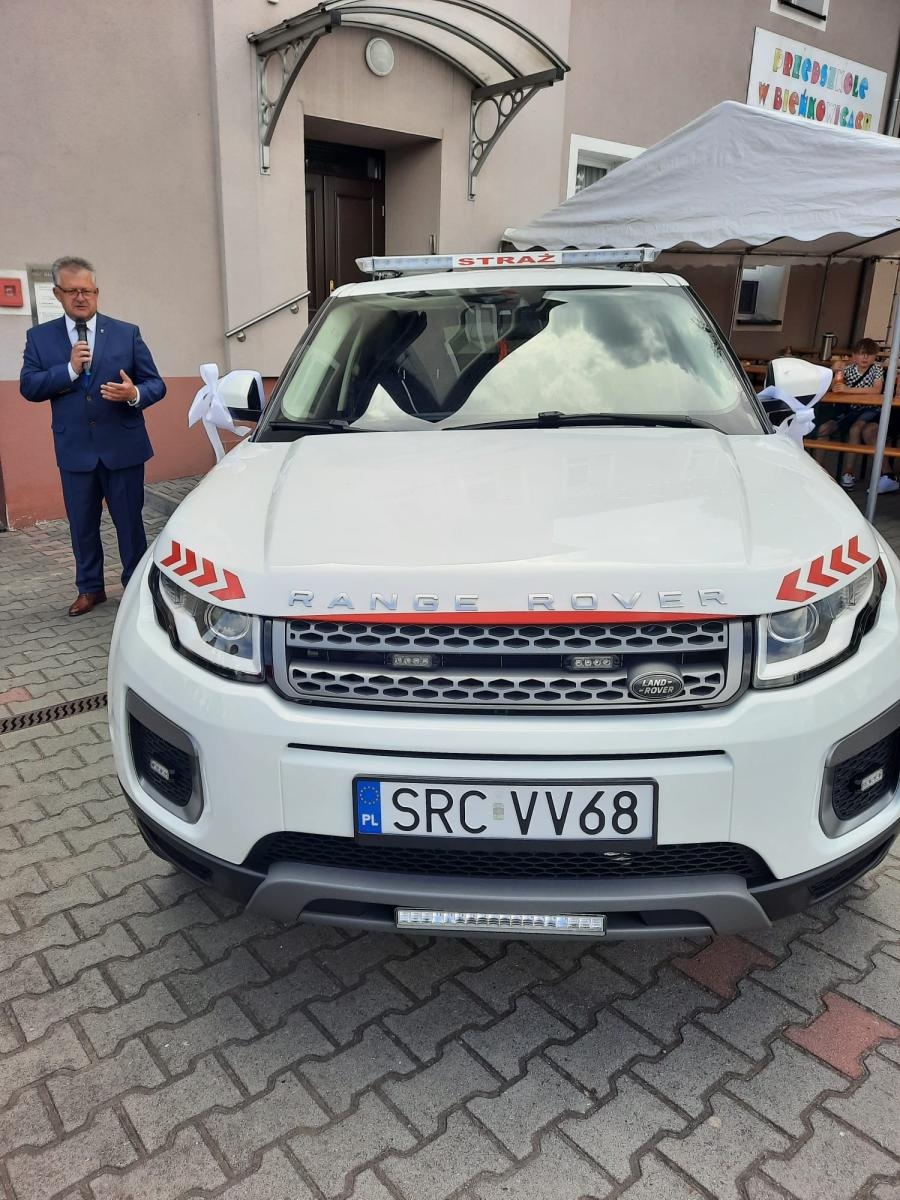 Zdjęcie w galerii na portalu naszraciborz.pl: Obchody św. Floriana i nowy samochód w OSP Bieńkowice wiadomości z regionu