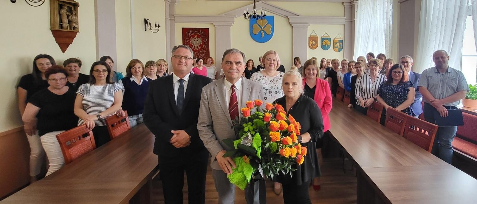 Zdjęcie w galerii na portalu naszraciborz.pl: W Pietrowicach Wielkich rządzi już nowy wójt. Na czele Rady Gminy Grażyna Podleśny wiadomości z regionu