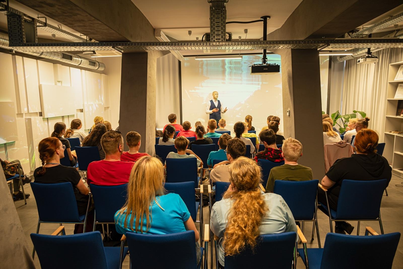 Zdjęcie w galerii na portalu naszraciborz.pl: Wspólne drzewo - wspólna przyszłość wiadomości z regionu