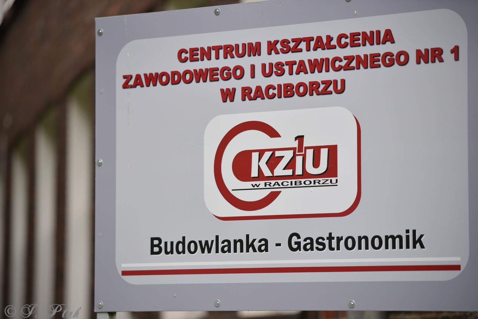 Zdjęcie w galerii na portalu naszraciborz.pl: W Budowlance i Gastronomiku maturę pisze ponad 80 absolwentów wiadomości z regionu