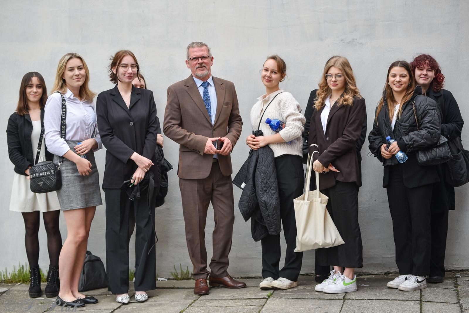 Zdjęcie w galerii na portalu naszraciborz.pl: W Budowlance i Gastronomiku maturę pisze ponad 80 absolwentów wiadomości z regionu