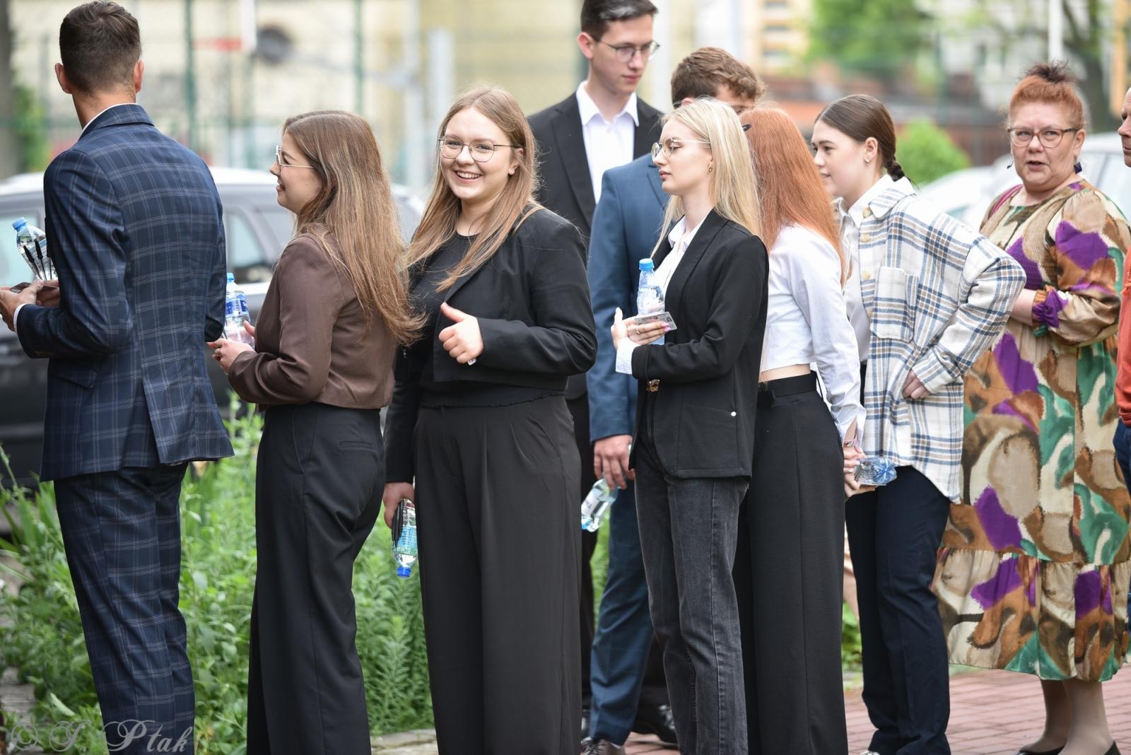 Zdjęcie w galerii na portalu naszraciborz.pl: W Budowlance i Gastronomiku maturę pisze ponad 80 absolwentów wiadomości z regionu