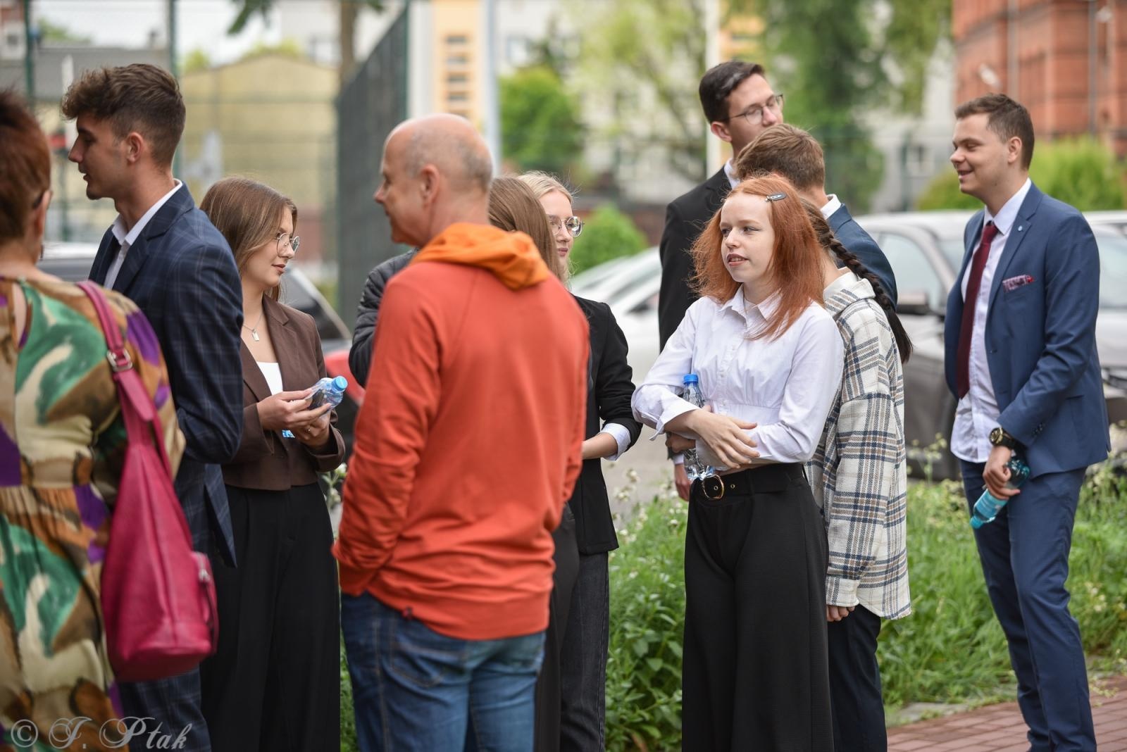 Zdjęcie w galerii na portalu naszraciborz.pl: W Budowlance i Gastronomiku maturę pisze ponad 80 absolwentów wiadomości z regionu