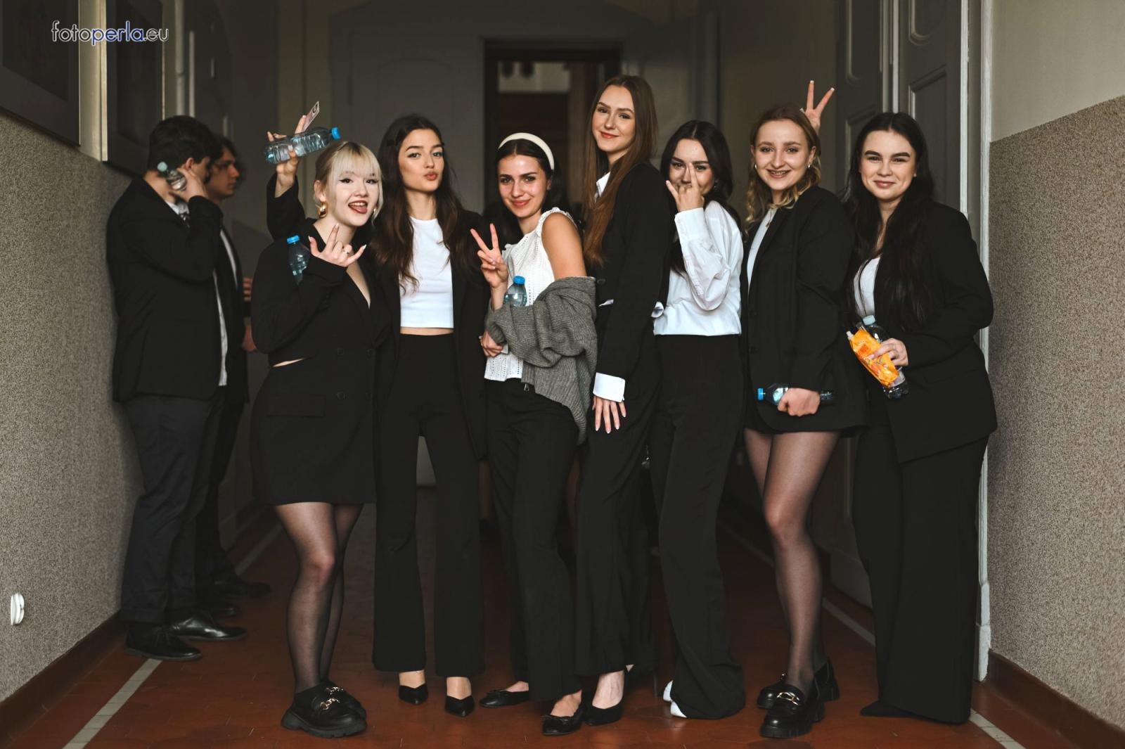 Zdjęcie w galerii na portalu naszraciborz.pl: Matura w raciborskim Kasprowiczu wiadomości z regionu