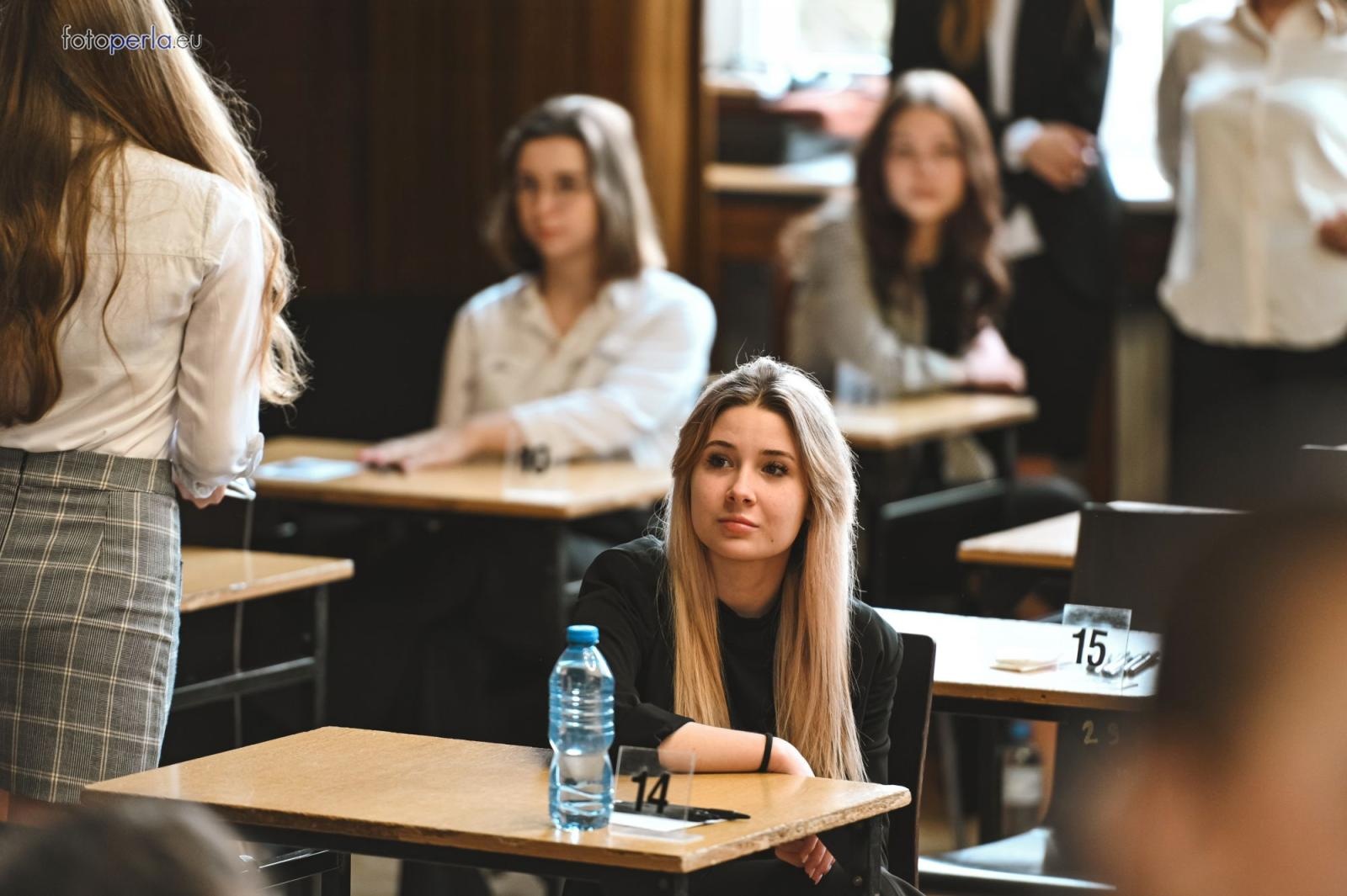 Zdjęcie w galerii na portalu naszraciborz.pl: Matura w raciborskim Kasprowiczu wiadomości z regionu