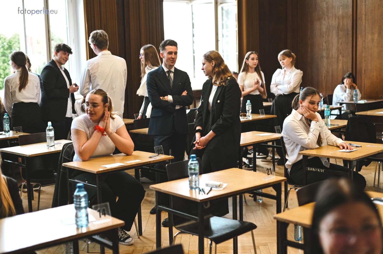 Zdjęcie w galerii na portalu naszraciborz.pl: Matura w raciborskim Kasprowiczu wiadomości z regionu