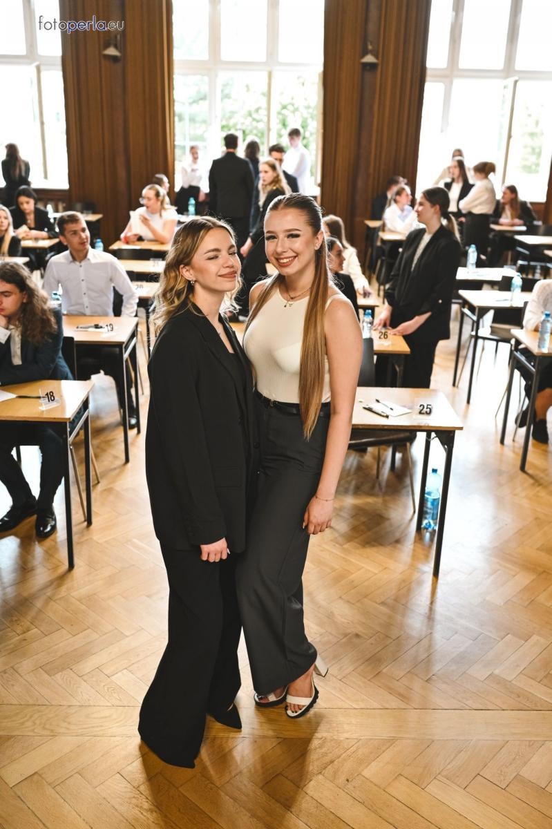 Zdjęcie w galerii na portalu naszraciborz.pl: Matura w raciborskim Kasprowiczu wiadomości z regionu