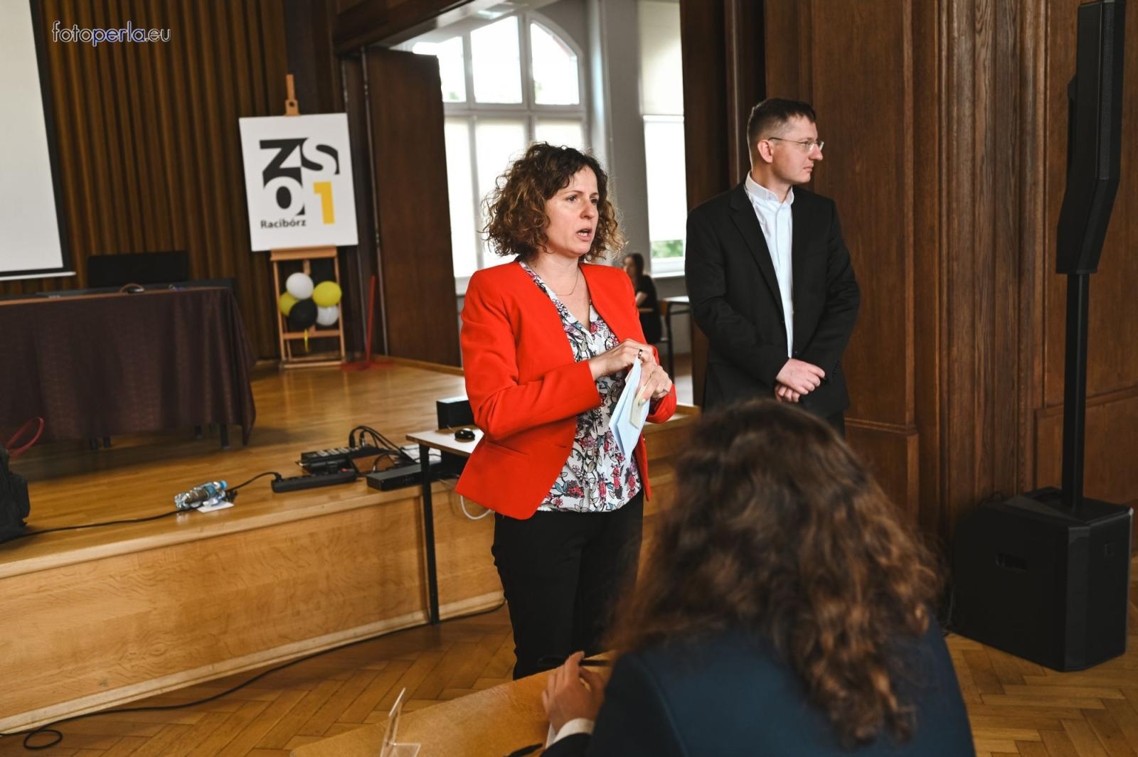 Zdjęcie w galerii na portalu naszraciborz.pl: Matura w raciborskim Kasprowiczu wiadomości z regionu