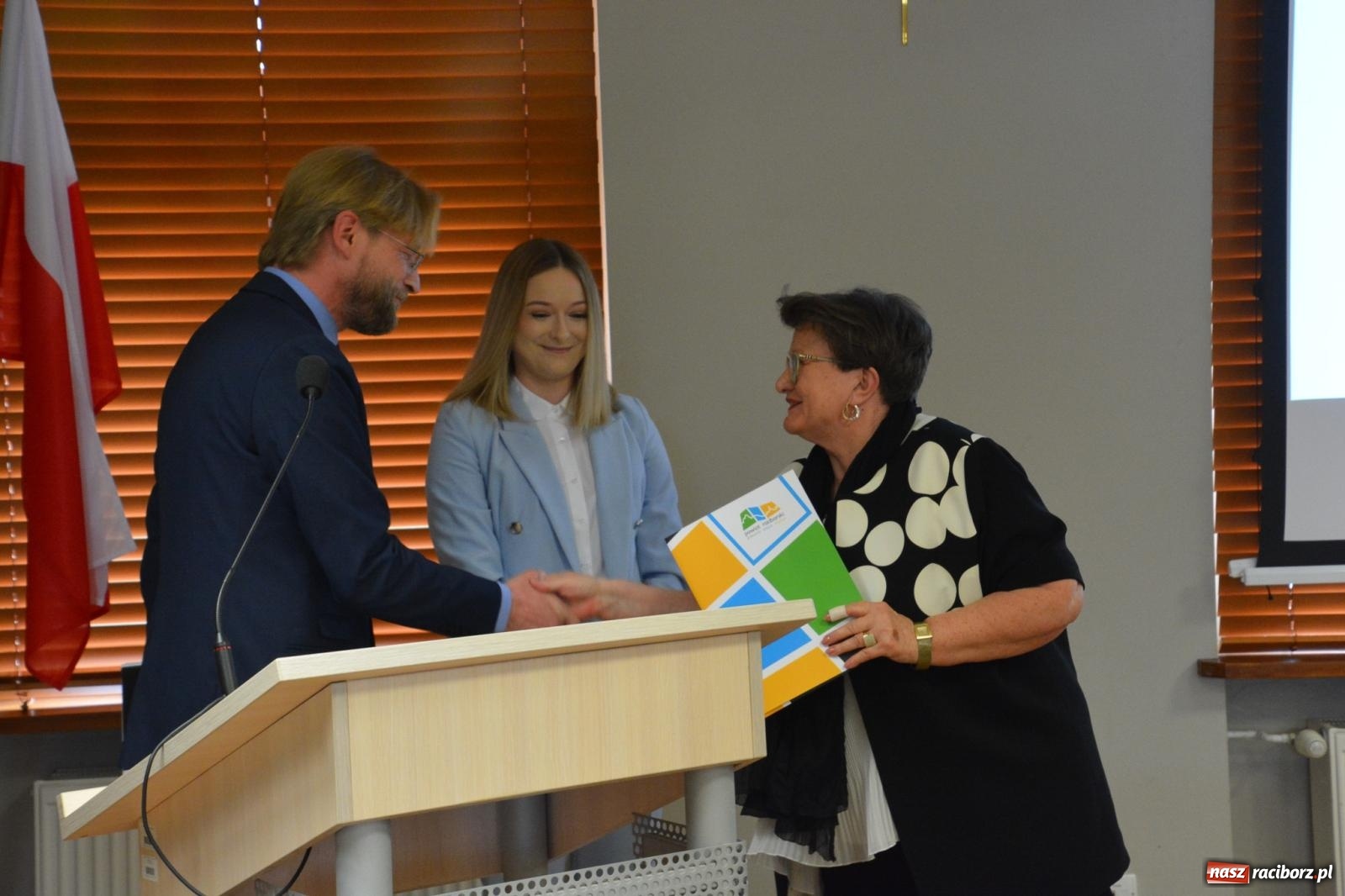 Zdjęcie w galerii na portalu naszraciborz.pl: Grzegorz Swoboda starostą kolejnej kadencji wiadomości z regionu