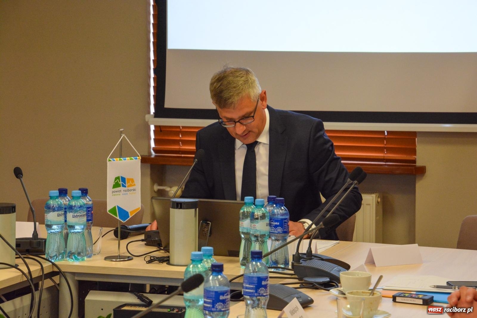 Zdjęcie w galerii na portalu naszraciborz.pl: Grzegorz Swoboda starostą kolejnej kadencji wiadomości z regionu