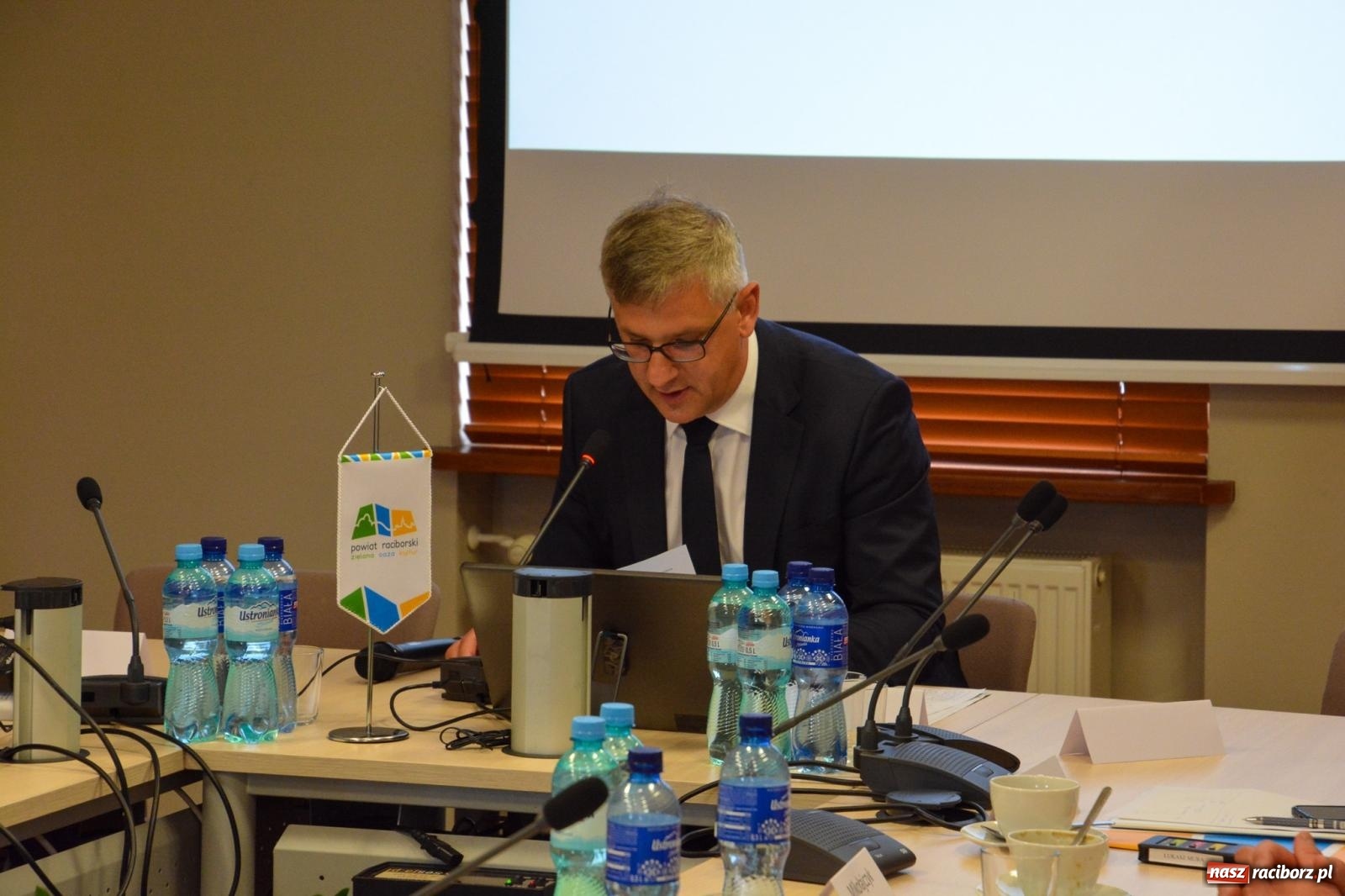 Zdjęcie w galerii na portalu naszraciborz.pl: Grzegorz Swoboda starostą kolejnej kadencji wiadomości z regionu