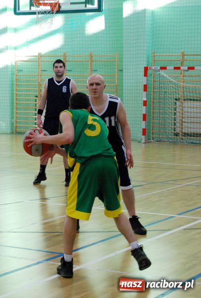 Zdjęcie w galerii na portalu naszraciborz.pl: Decydująca runda coraz bliżej wiadomości z regionu