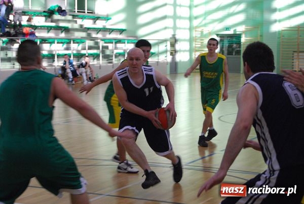 Zdjęcie w galerii na portalu naszraciborz.pl: Decydująca runda coraz bliżej wiadomości z regionu