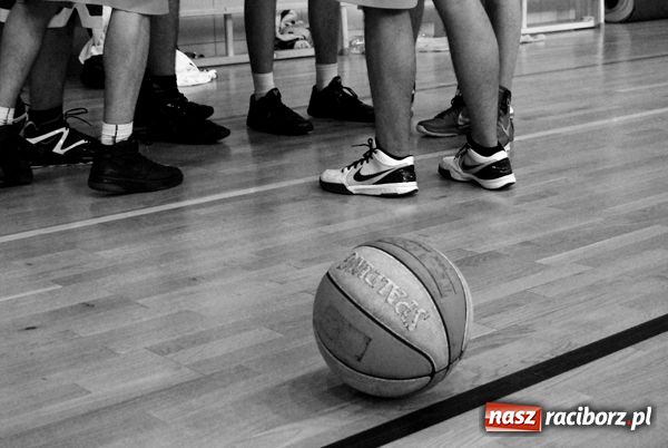 Zdjęcie w galerii na portalu naszraciborz.pl: Decydująca runda coraz bliżej wiadomości z regionu