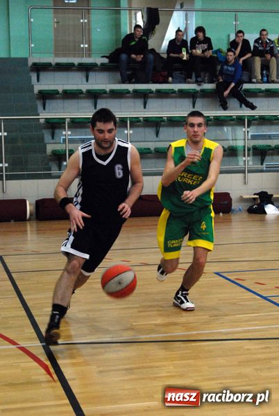 Zdjęcie w galerii na portalu naszraciborz.pl: Decydująca runda coraz bliżej wiadomości z regionu