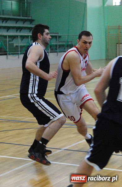 Zdjęcie w galerii na portalu naszraciborz.pl: Decydująca runda coraz bliżej wiadomości z regionu