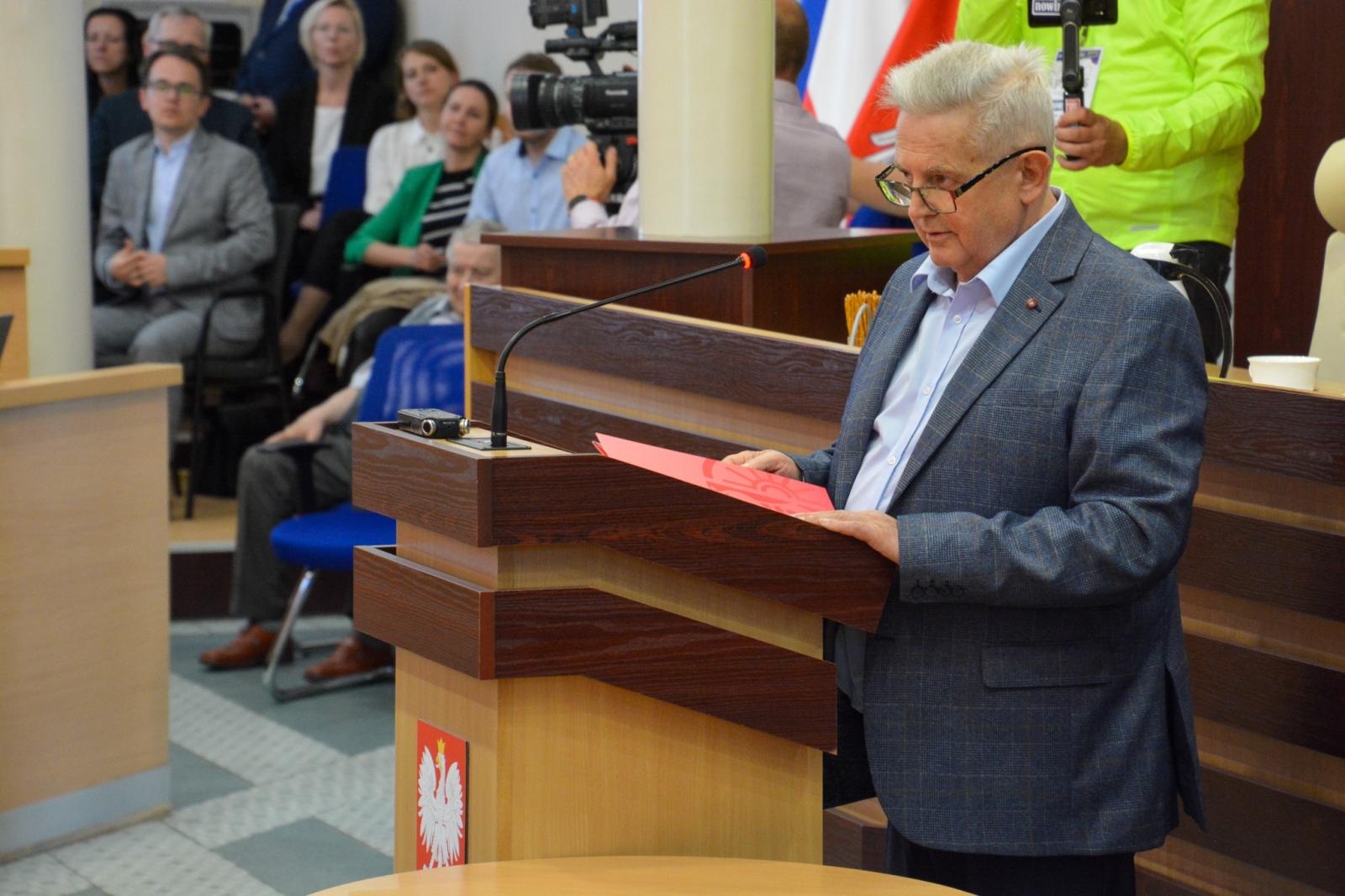 Zdjęcie w galerii na portalu naszraciborz.pl: Jacek Wojciechowicz złożył ślubowanie. Zdradził, jakie będą pierwsze działania wiadomości z regionu