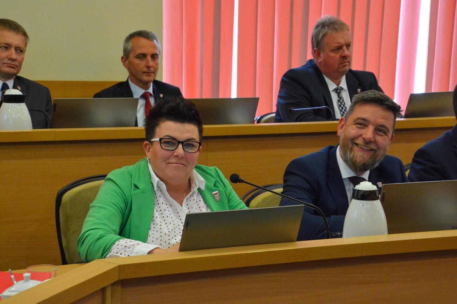 Zdjęcie w galerii na portalu naszraciborz.pl: Jacek Wojciechowicz złożył ślubowanie. Zdradził, jakie będą pierwsze działania wiadomości z regionu