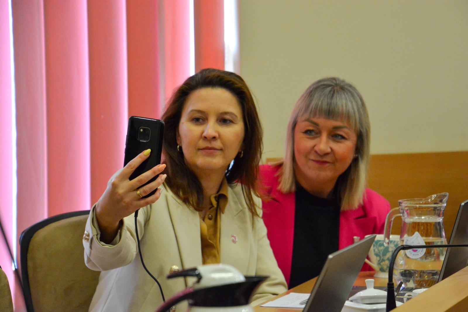 Zdjęcie w galerii na portalu naszraciborz.pl: Jacek Wojciechowicz złożył ślubowanie. Zdradził, jakie będą pierwsze działania wiadomości z regionu