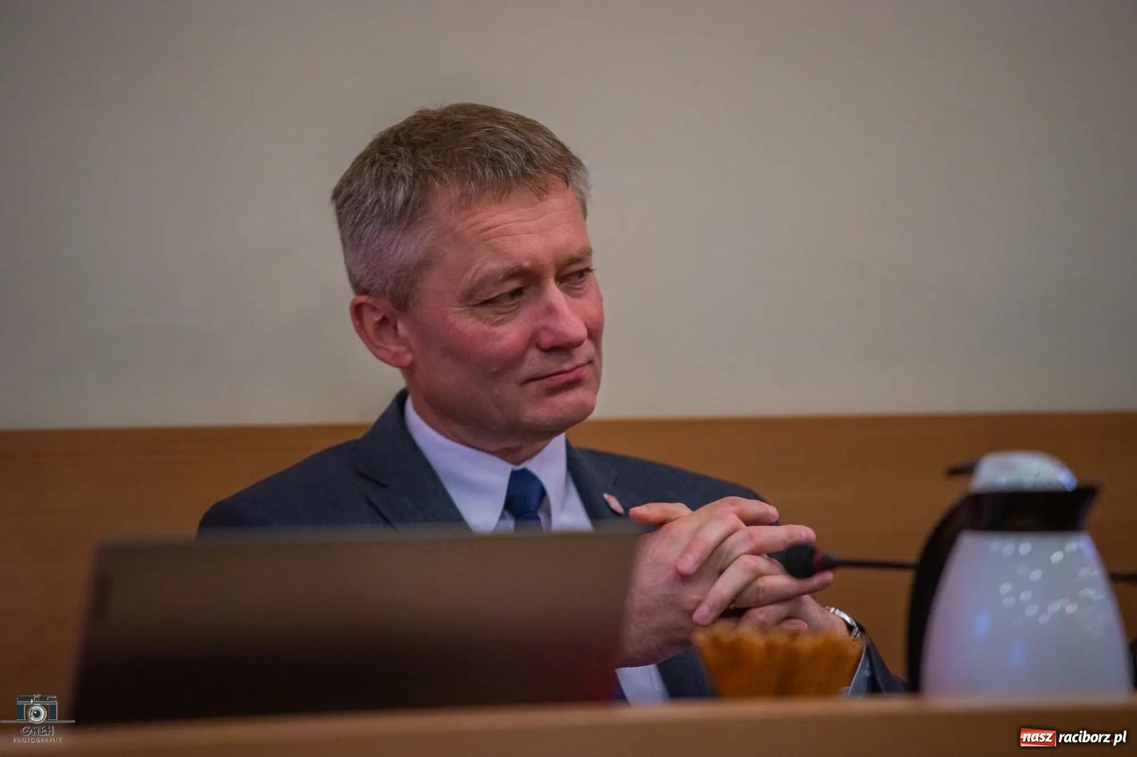 Zdjęcie w galerii na portalu naszraciborz.pl: Justyna Święty-Ersetic złożyła ślubowanie, Mirosław Lenk szefem rady. Rządząca większość podzieliła komisje wiadomości z regionu