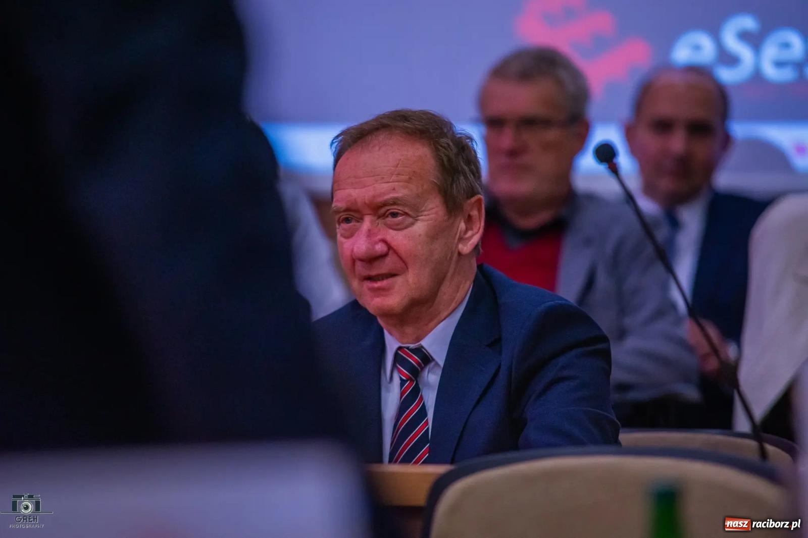 Zdjęcie w galerii na portalu naszraciborz.pl: Justyna Święty-Ersetic złożyła ślubowanie, Mirosław Lenk szefem rady. Rządząca większość podzieliła komisje wiadomości z regionu