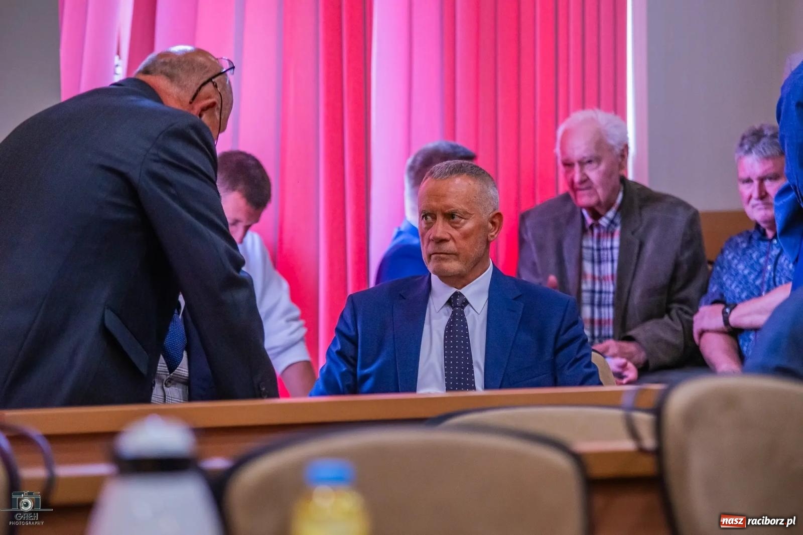 Zdjęcie w galerii na portalu naszraciborz.pl: Justyna Święty-Ersetic złożyła ślubowanie, Mirosław Lenk szefem rady. Rządząca większość podzieliła komisje wiadomości z regionu