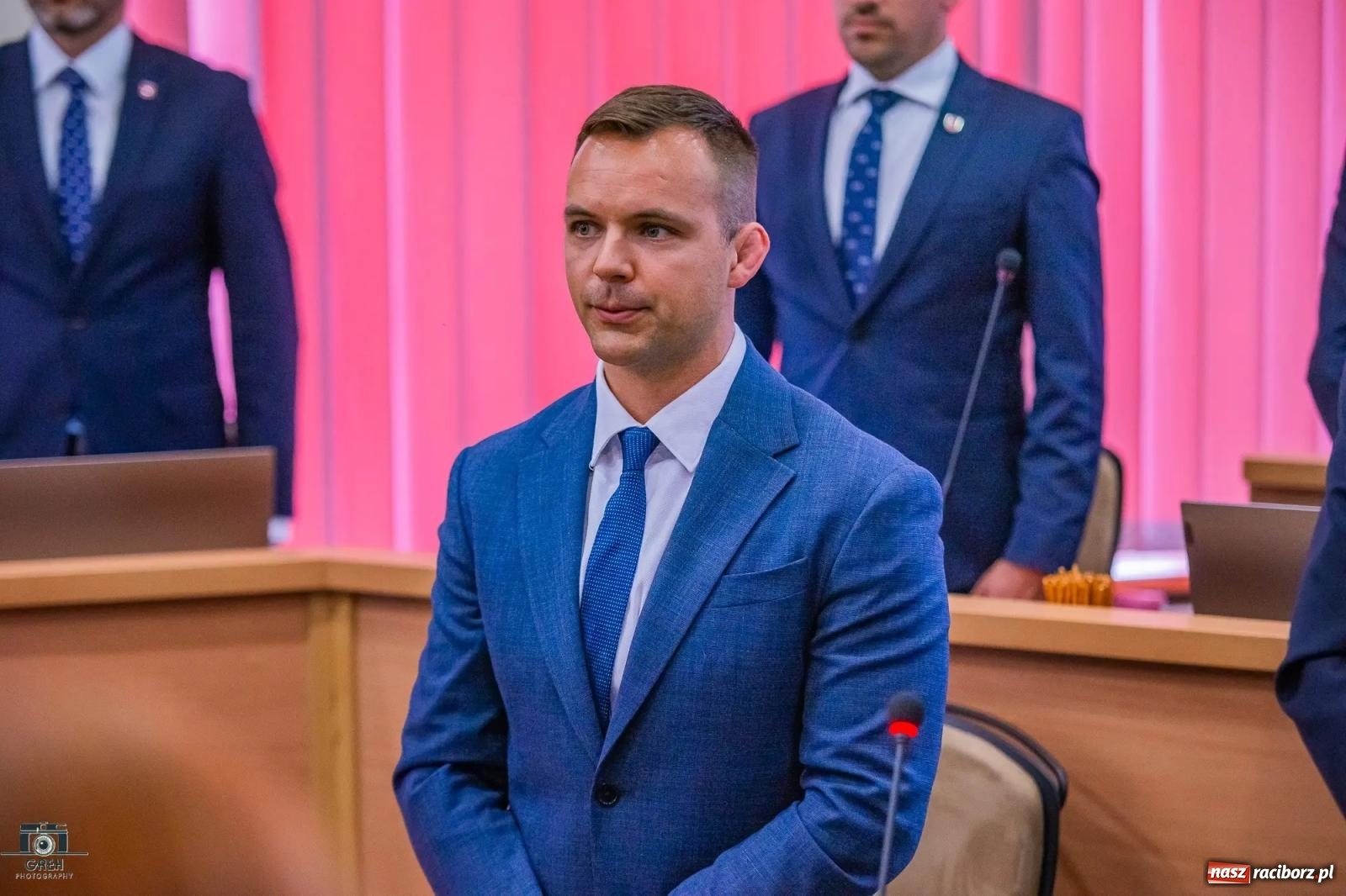 Zdjęcie w galerii na portalu naszraciborz.pl: Justyna Święty-Ersetic złożyła ślubowanie, Mirosław Lenk szefem rady. Rządząca większość podzieliła komisje wiadomości z regionu