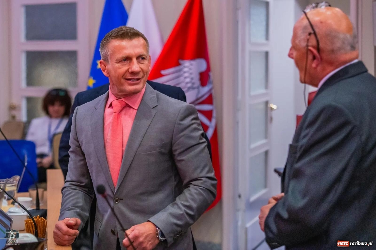 Zdjęcie w galerii na portalu naszraciborz.pl: Justyna Święty-Ersetic złożyła ślubowanie, Mirosław Lenk szefem rady. Rządząca większość podzieliła komisje wiadomości z regionu