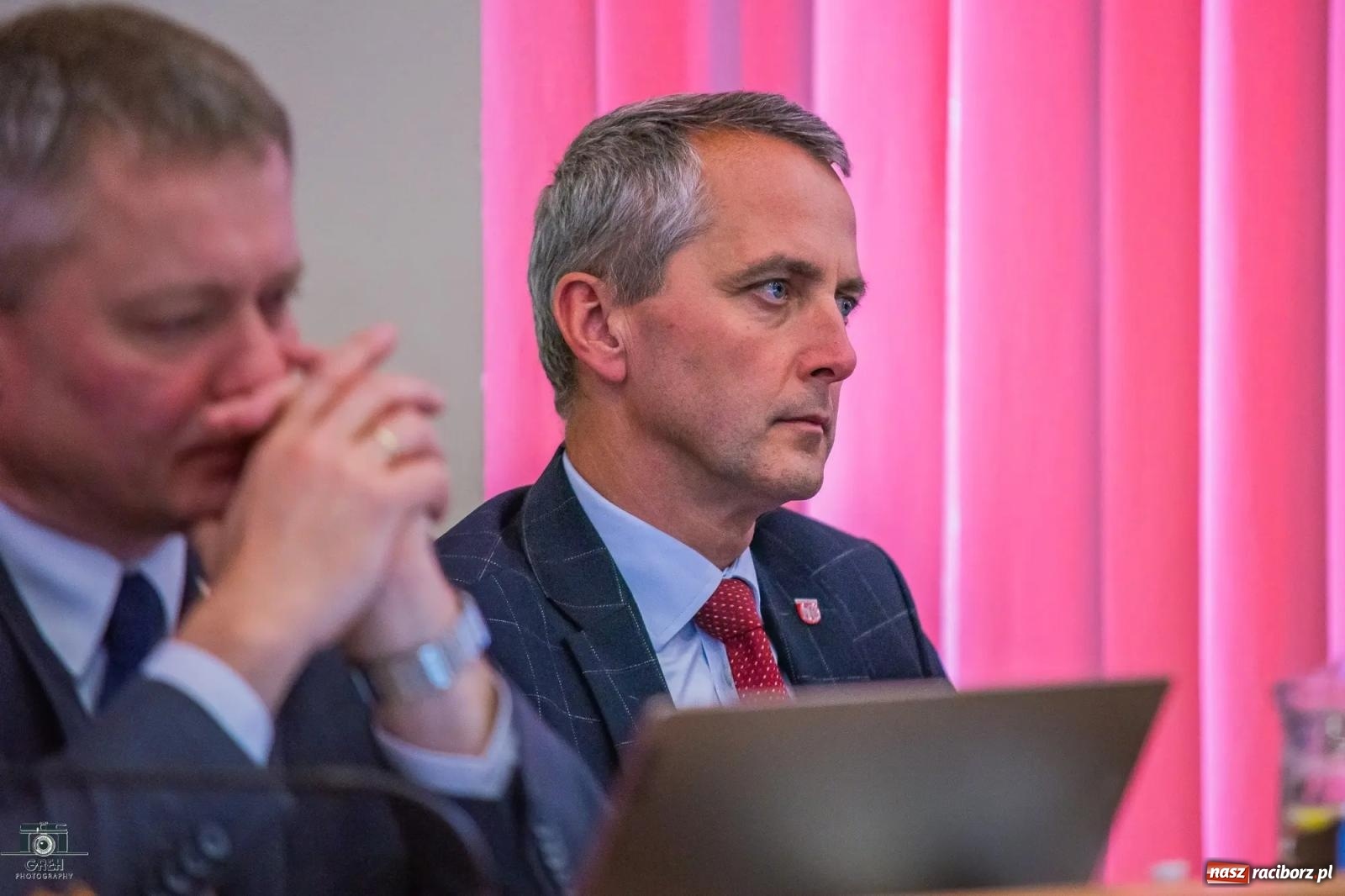 Zdjęcie w galerii na portalu naszraciborz.pl: Justyna Święty-Ersetic złożyła ślubowanie, Mirosław Lenk szefem rady. Rządząca większość podzieliła komisje wiadomości z regionu