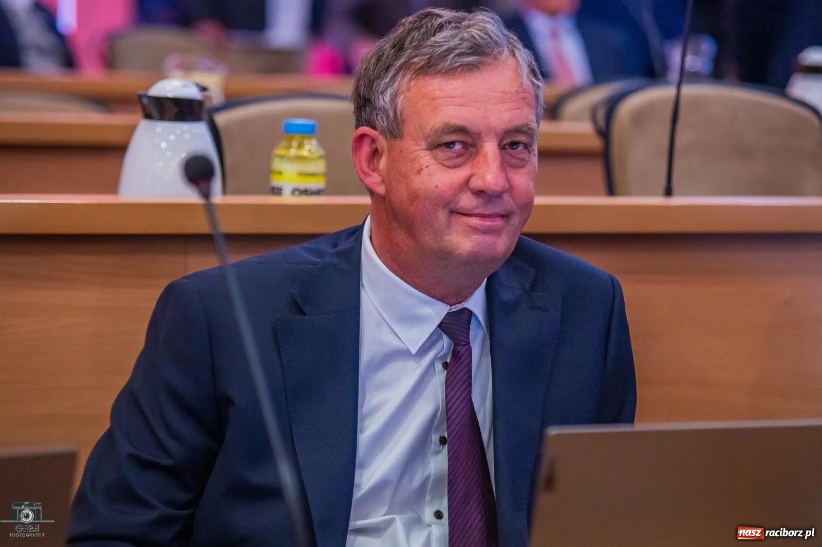 Zdjęcie w galerii na portalu naszraciborz.pl: Justyna Święty-Ersetic złożyła ślubowanie, Mirosław Lenk szefem rady. Rządząca większość podzieliła komisje wiadomości z regionu