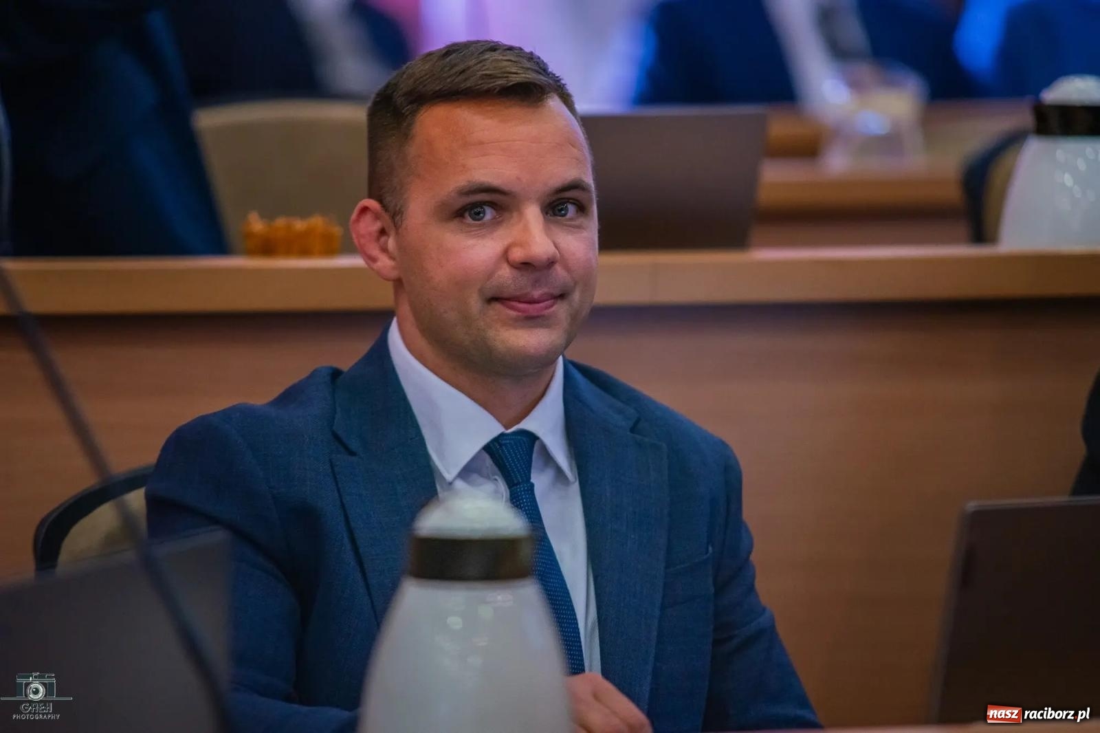 Zdjęcie w galerii na portalu naszraciborz.pl: Justyna Święty-Ersetic złożyła ślubowanie, Mirosław Lenk szefem rady. Rządząca większość podzieliła komisje wiadomości z regionu