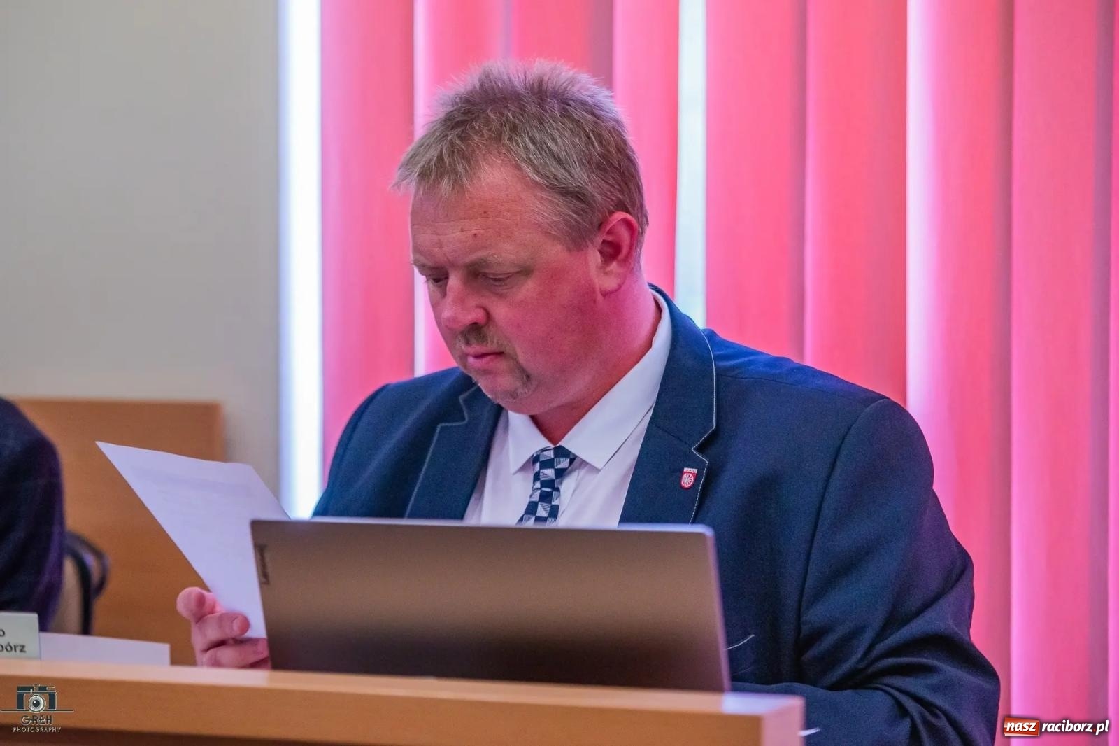 Zdjęcie w galerii na portalu naszraciborz.pl: Justyna Święty-Ersetic złożyła ślubowanie, Mirosław Lenk szefem rady. Rządząca większość podzieliła komisje wiadomości z regionu