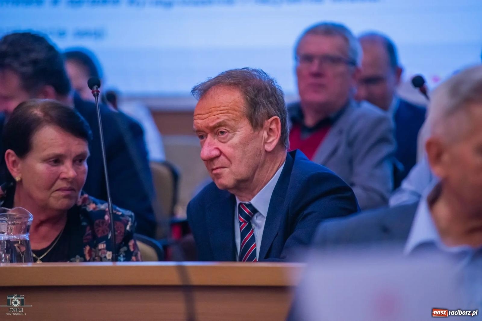 Zdjęcie w galerii na portalu naszraciborz.pl: Justyna Święty-Ersetic złożyła ślubowanie, Mirosław Lenk szefem rady. Rządząca większość podzieliła komisje wiadomości z regionu