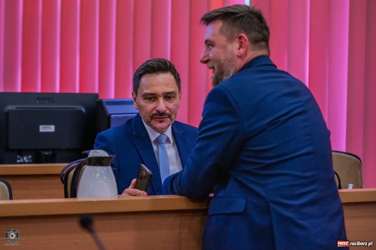 Zdjęcie w galerii na portalu naszraciborz.pl: Justyna Święty-Ersetic złożyła ślubowanie, Mirosław Lenk szefem rady. Rządząca większość podzieliła komisje wiadomości z regionu